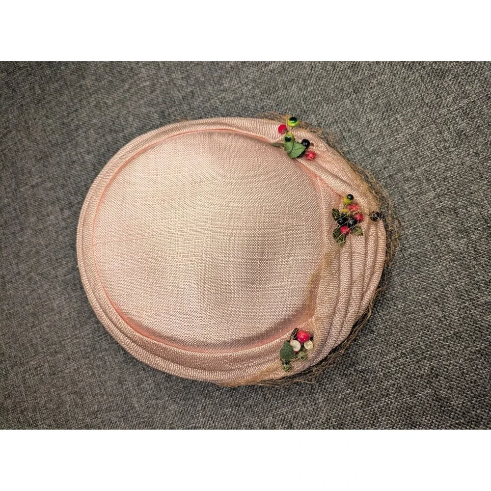 Vintage Clover Lane Women's‎ Floral Hat  Berries Flowers Pink Lid 1950s Cap
